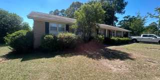 1015 Walters Lane Gallery 1