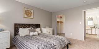 Waterford Square Gallery 20