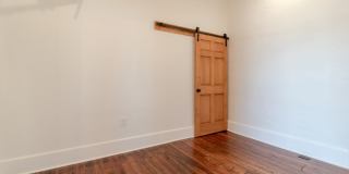 305 Main St Gallery 34