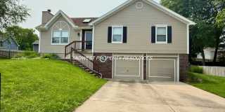 Spacious 3 Bed, 2.5 Bath Home with Finished Basement & Fenced Yard. Gallery 1