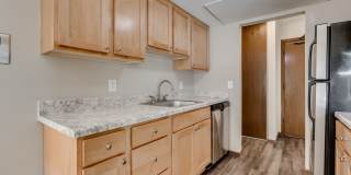 Shelard Village Apartments Gallery 19