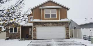 Airway Heights 3 Bed 2.5 bath plus LARGE rec. room. Gallery 1