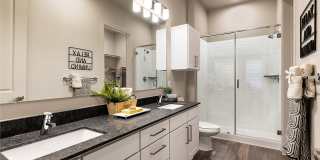 Overture River District - 55+ Apartment Homes Gallery 37