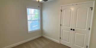 3 Bedroom 2 Bath home in LEXINGTON. Gallery 16