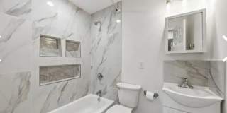 Room in 3 Bedroom Home at Lincoln St SW Gallery 9