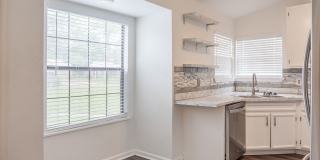 3223 Albert Drive - 1 Gallery 12