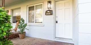 2 Bedroom / 1 Full Bath - Gallery 4