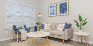 Valencia Grove Gallery 9