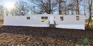126 Poe Dr Gallery 1