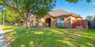 4913 Woodhollow Gallery 1