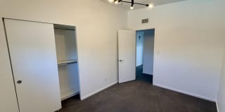 3702 E Paradise Drive Gallery 14