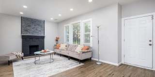 120 Woodland Street Gallery 21