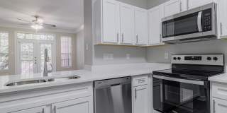 The Village at Bellaire Apartments Gallery 57