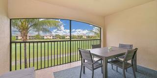 **2 + Den Condo - 1 Car garage - Fully Furnished - Short Term Lease (5.11 - 11.30) ** Gallery 6