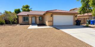 Comfortable 4BD/2BA Home with Large Backyard & Convenient School Access Gallery 1
