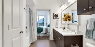 The Bryant at Buckhead Village Gallery 30
