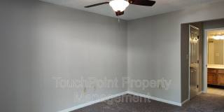 5001 Sharon Rd Gallery 17