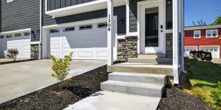 *August 2027* - Newly Built New 5 Bed, 5 Bath Townhome Near Campus! Gallery 3