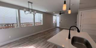 Modern 2 Bed + Flex Townhome with Rooftop Deck Near Paco Sanchez Park & Light Rail Gallery 5