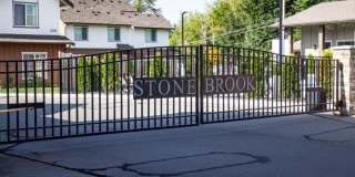 2 Bedroom 1 Bath 957 sq ft Gallery 101