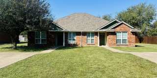 1019 North Riggins Street Gallery 1