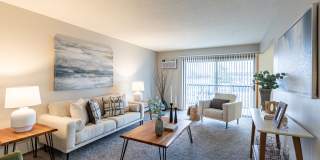 Royal Oaks Gallery 11