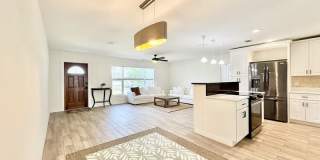 6660 Bay Street Gallery 15