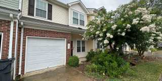 Great 2 Bedroom 2.5 Bath in Ridge Creek! Gallery 1
