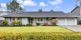 Beautiful Ranch Style Classic Home with large Garage, Washer Dryer, and 2 Fireplaces!!!! Gallery 1