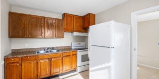 Spacious 3bdrm/1bath with bonus room ** $1,595.00 ** Section 8 OK ** Ready NOW ** Gallery 13