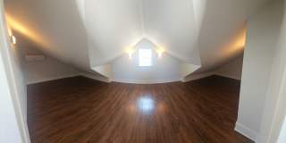 3 Bedroom Plus Home with Roof Top Deck Gallery 24