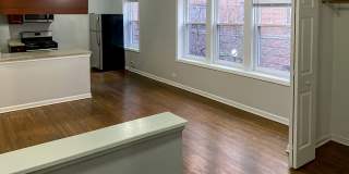 3708-3714 North Sheffield Gallery 25