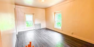 1658 Main Street - 5 Gallery 1
