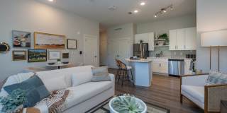 Acclaim at the Hill - Senior Living Gallery 5