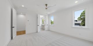 625 Glascock Street Gallery 10