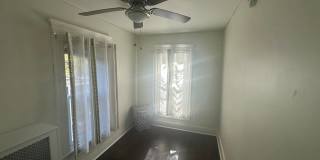 916-918 Grandview Street - 916 Gallery 18