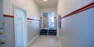 207 W KING Street Gallery 30