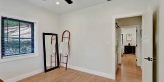 807 SW 18th Street Gallery 42