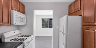 Affordable Housing- HOC Battery Lane Apartments Gallery 6
