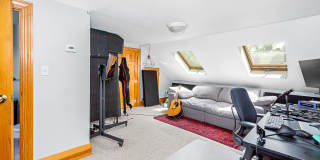 17 Holden Rd Gallery 17