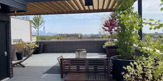 2405 North Greenview Avenue Gallery 2