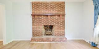 nice renovated 4 Bed 3 Bath Gallery 56