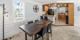 Monthly Rental — Stylish First-Floor Condo by Daffin Park with All-Inclusive Utilities Gallery 8