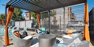 Axio 8400 Gallery 32