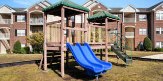 Village on the Lake Apartments Gallery 15