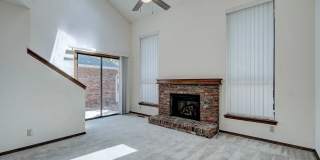 Beautiful Two-Story 3bed/2bath Townhome Available in Westside Norman!! Gallery 25