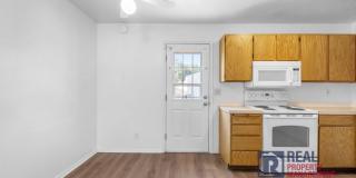 1215 Cottage Ave Gallery 5