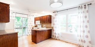 4 Bed home in Olathe- Quick access to I-35 Gallery 12