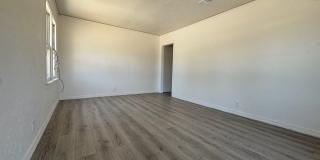 304 W Albuquerque Gallery 3