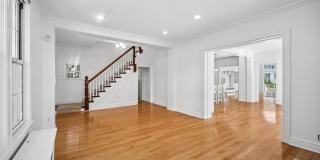155 Sunset Lane Gallery 5